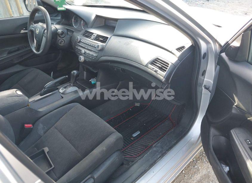 Photo 5 of 2009 Honda Accord 2.4 LX-P (VIN 1HGCP26429A138324)