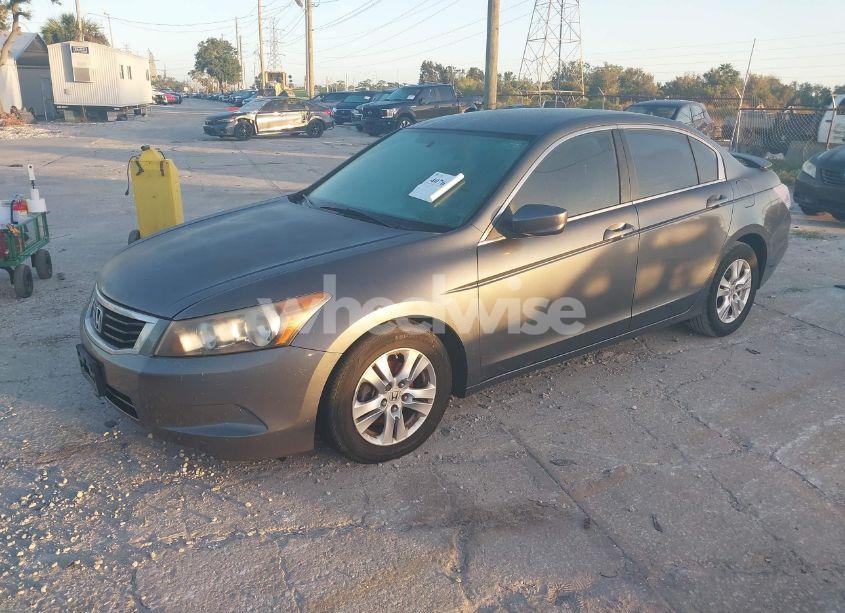 Photo 2 of 2009 Honda Accord 2.4 LX-P (VIN 1HGCP26429A181738)