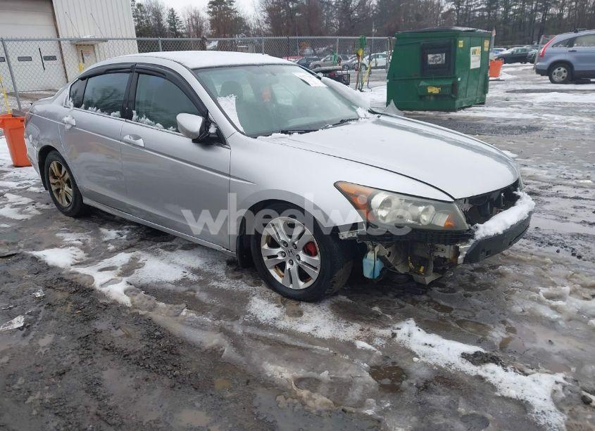 2008 Honda Accord 2.4 LX-P (VIN 1HGCP26438A012021) main photo