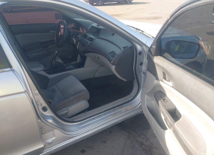 Photo 5 of 2008 Honda Accord 2.4 LX-P (VIN 1HGCP26438A032656)