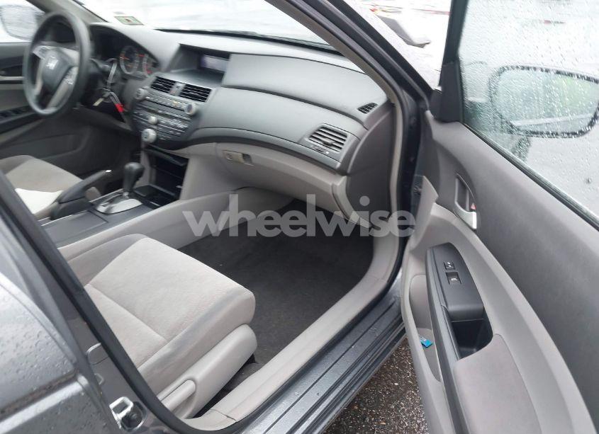 Photo 5 of 2008 Honda Accord 2.4 LX-P (VIN 1HGCP26438A075961)