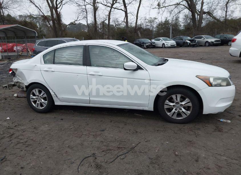 Photo 14 of 2009 Honda Accord 2.4 LX-P (VIN 1HGCP26439A012179)