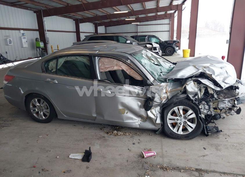 Photo 14 of 2009 Honda Accord 2.4 LX-P (VIN 1HGCP26439A034344)