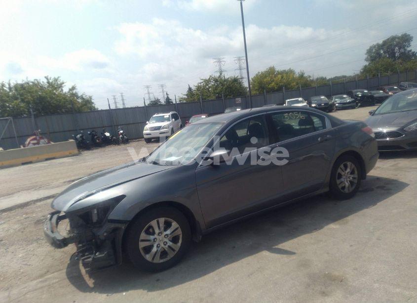 Photo 2 of 2009 Honda Accord 2.4 LX-P (VIN 1HGCP26439A035915)