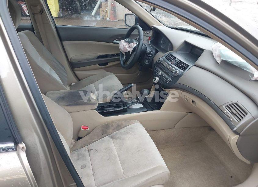 Photo 5 of 2009 Honda Accord 2.4 LX-P (VIN 1HGCP26439A071071)