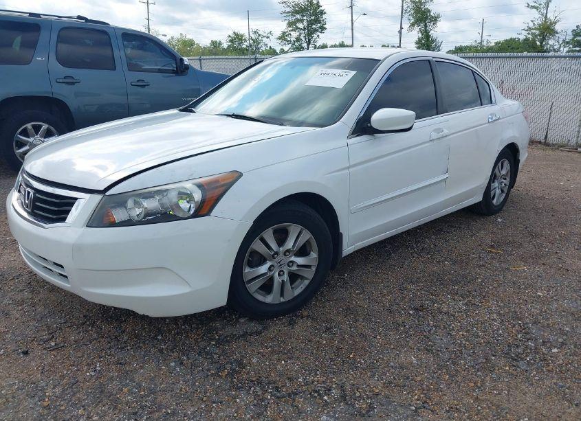 Photo 2 of 2009 Honda Accord 2.4 LX-P (VIN 1HGCP26439A074892)