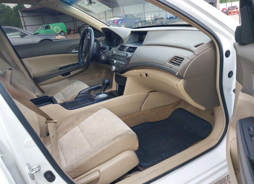 Photo 5 of 2009 Honda Accord 2.4 LX-P (VIN 1HGCP26439A074892)