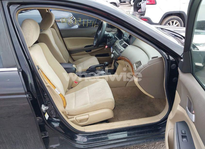 Photo 5 of 2009 Honda Accord 2.4 LX-P (VIN 1HGCP26439A121757)