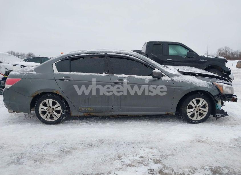 Photo 14 of 2009 Honda Accord 2.4 LX-P (VIN 1HGCP26439A124853)