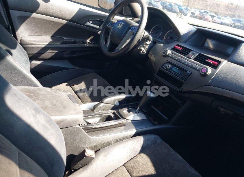 Photo 5 of 2009 Honda Accord 2.4 LX-P (VIN 1HGCP26439A163846)