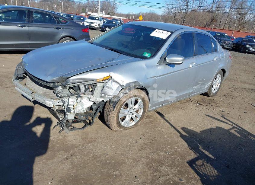 Photo 2 of 2009 Honda Accord 2.4 LX-P (VIN 1HGCP26439A200233)