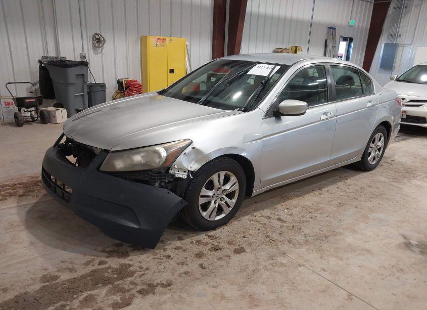 Photo 2 of 2009 Honda Accord 2.4 LX-P (VIN 1HGCP26449A119726)