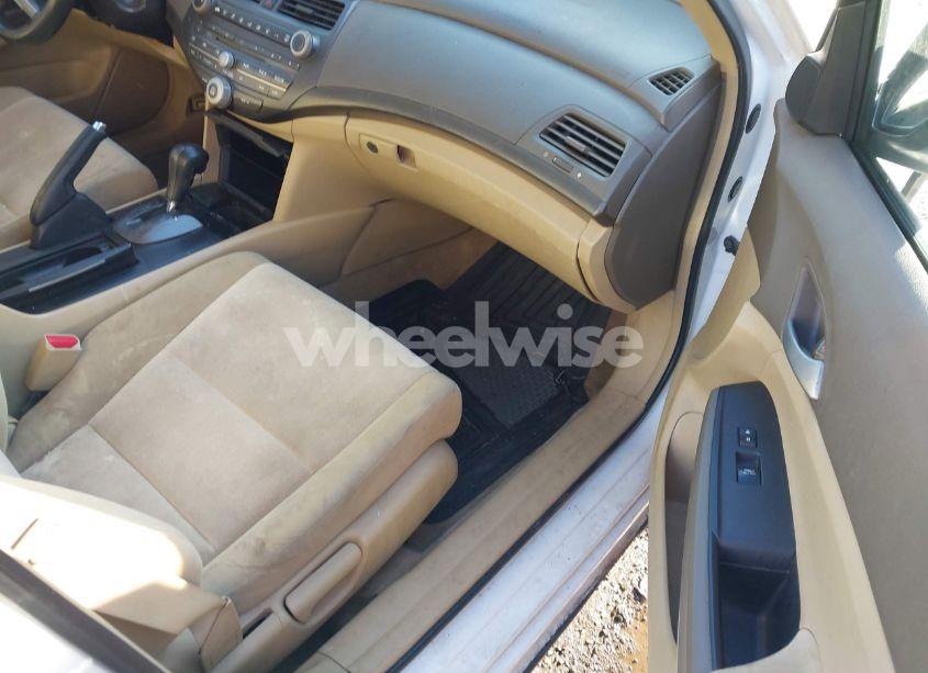 Photo 5 of 2008 Honda Accord 2.4 LX-P (VIN 1HGCP26458A075170)