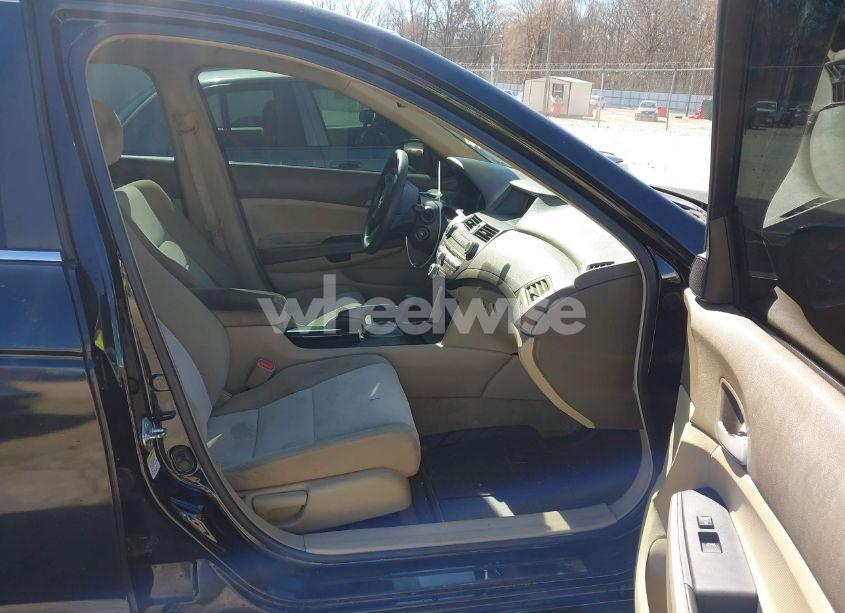 Photo 5 of 2008 Honda Accord 2.4 LX-P (VIN 1HGCP26458A078974)