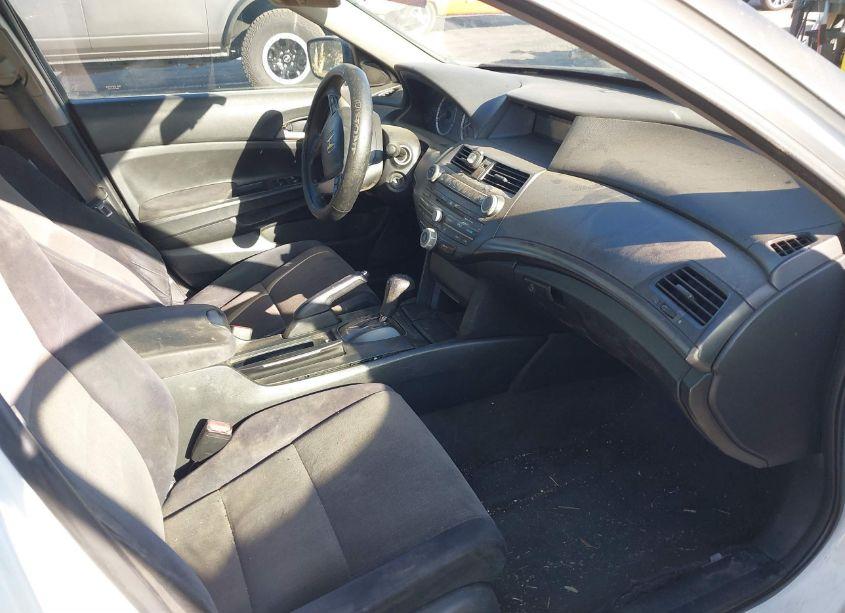 Photo 5 of 2009 Honda Accord 2.4 LX-P (VIN 1HGCP26459A004181)