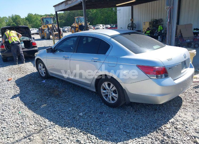 Photo 3 of 2009 Honda Accord 2.4 LX-P (VIN 1HGCP26469A030840)