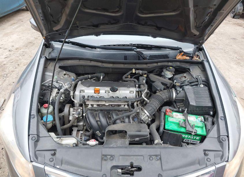 Photo 10 of 2009 Honda Accord 2.4 LX-P (VIN 1HGCP26469A072974)