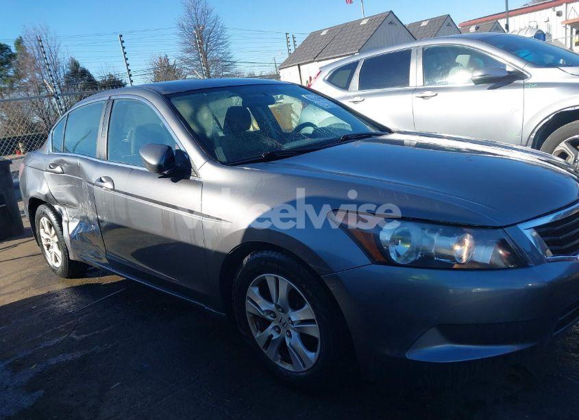 Photo 13 of 2009 Honda Accord 2.4 LX-P (VIN 1HGCP26469A102538)