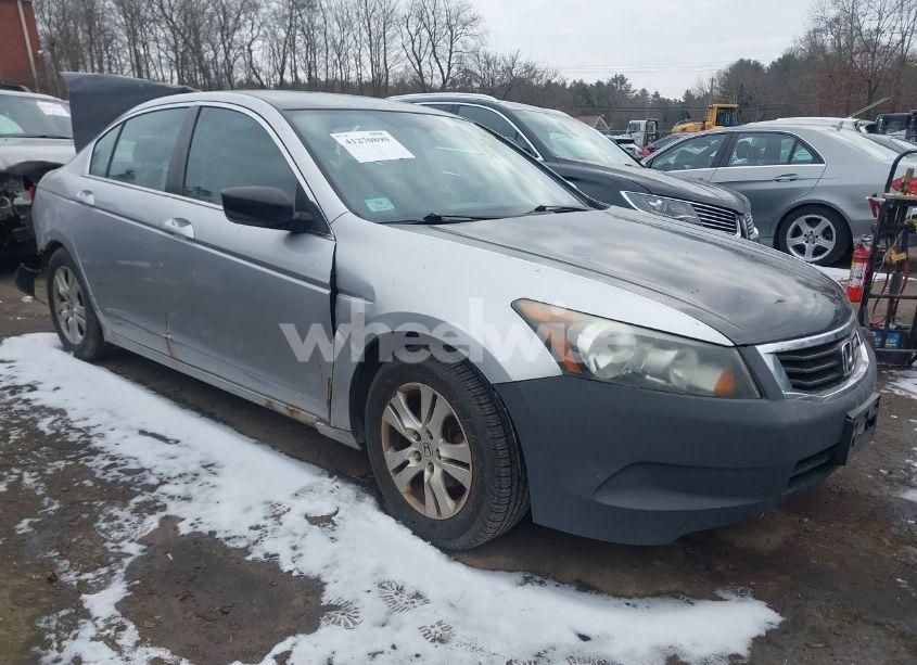 2009 Honda Accord 2.4 LX-P (VIN 1HGCP26469A124166) main photo