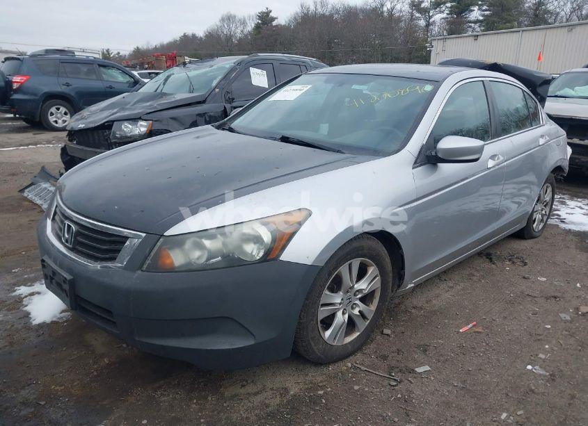 Photo 2 of 2009 Honda Accord 2.4 LX-P (VIN 1HGCP26469A124166)