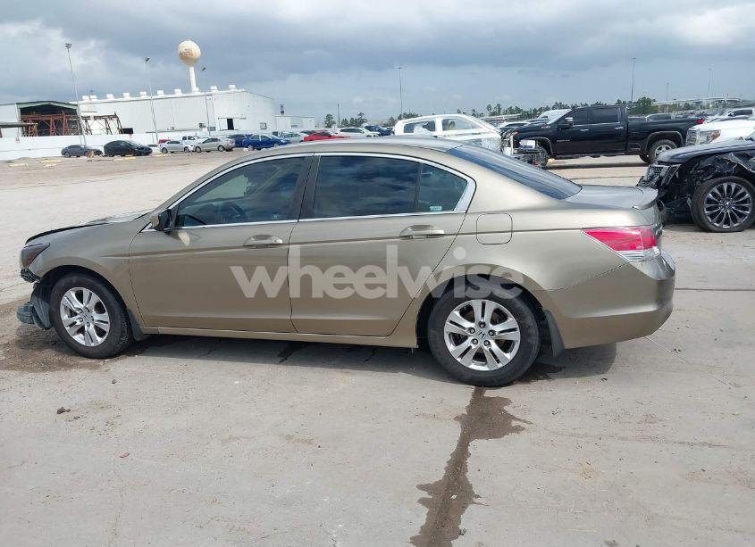 Photo 15 of 2009 Honda Accord 2.4 LX-P (VIN 1HGCP26469A147771)