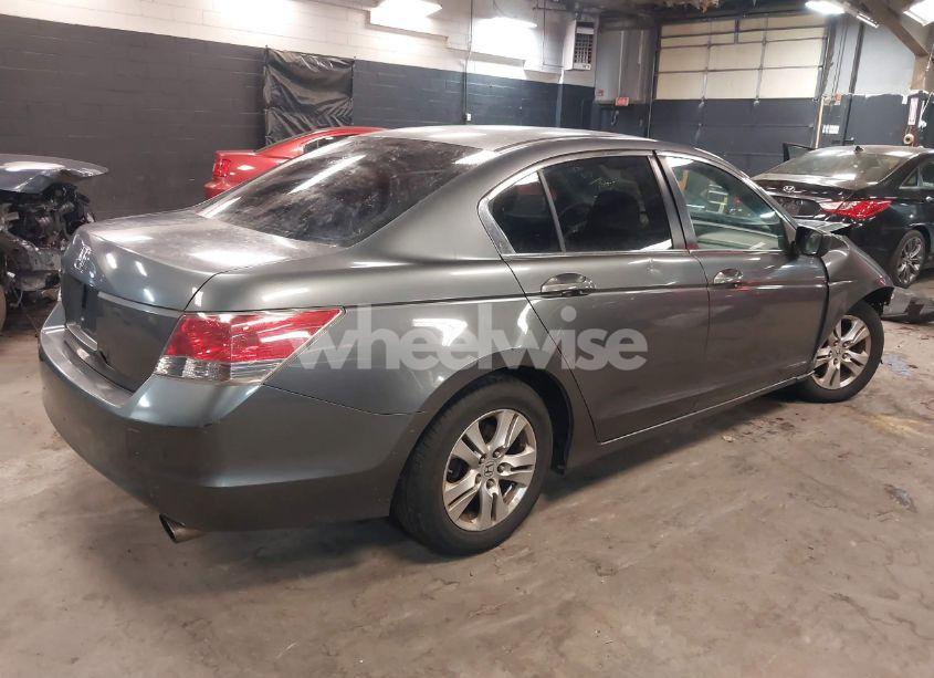Photo 4 of 2009 Honda Accord 2.4 LX-P (VIN 1HGCP26469A163856)