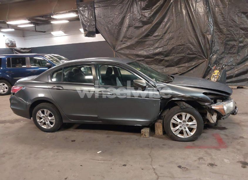 Photo 14 of 2009 Honda Accord 2.4 LX-P (VIN 1HGCP26469A175389)