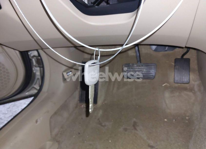 Photo 11 of 2009 Honda Accord 2.4 LX-P (VIN 1HGCP26469A179717)