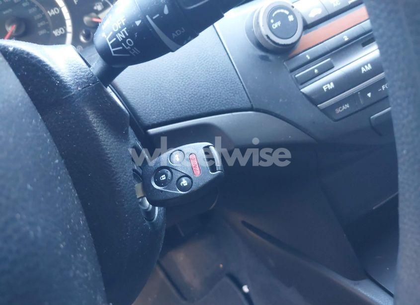 Photo 11 of 2009 Honda Accord 2.4 LX-P (VIN 1HGCP26469A190717)