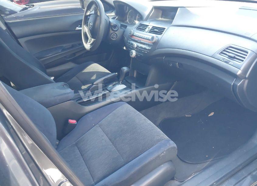 Photo 5 of 2009 Honda Accord 2.4 LX-P (VIN 1HGCP26469A190717)