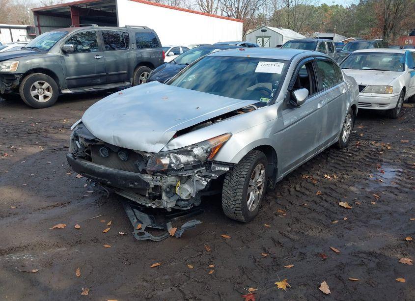 Photo 2 of 2009 Honda Accord 2.4 LX-P (VIN 1HGCP26479A123009)