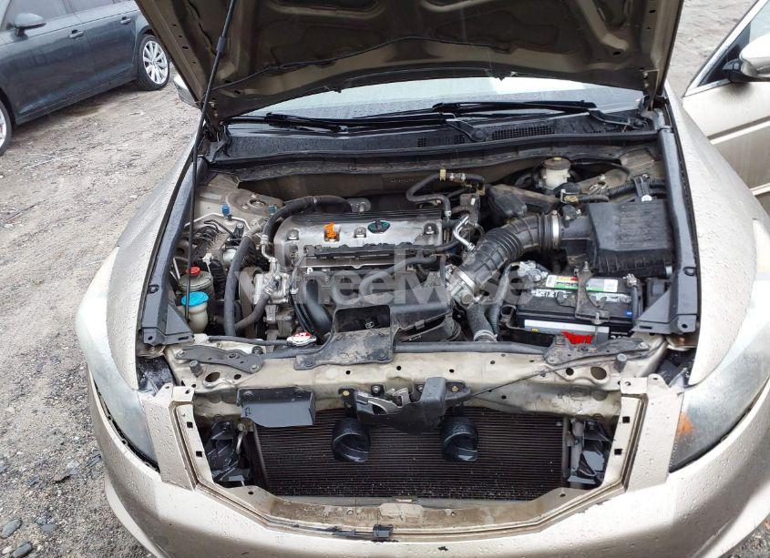 Photo 10 of 2009 Honda Accord 2.4 LX-P (VIN 1HGCP26479A174302)