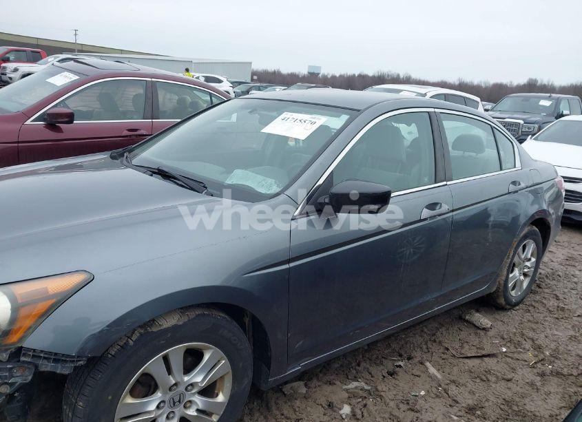 Photo 15 of 2008 Honda Accord 2.4 LX-P (VIN 1HGCP26488A052109)