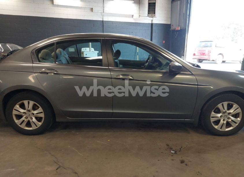 Photo 13 of 2008 Honda Accord 2.4 LX-P (VIN 1HGCP26488A144692)