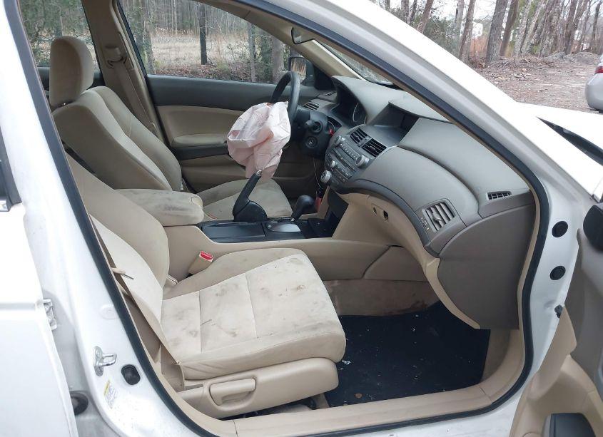 Photo 5 of 2009 Honda Accord 2.4 LX-P (VIN 1HGCP26489A158545)