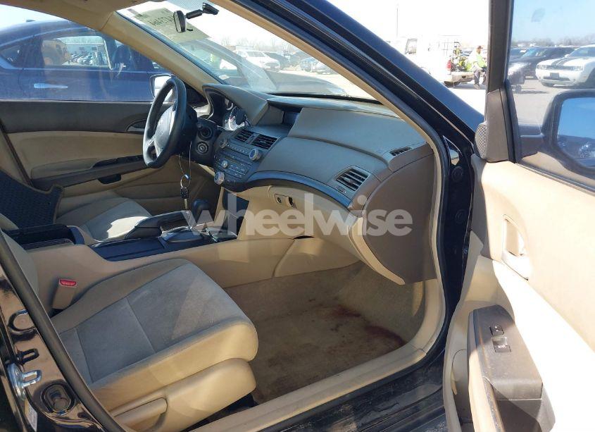 Photo 5 of 2009 Honda Accord 2.4 LX-P (VIN 1HGCP26489A180903)