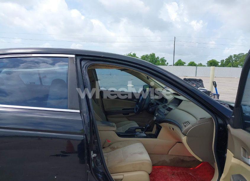 Photo 5 of 2009 Honda Accord 2.4 LX-P (VIN 1HGCP26489A184272)