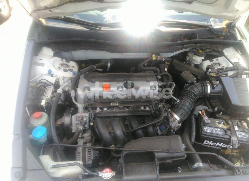 Photo 10 of 2009 Honda Accord 2.4 LX-P (VIN 1HGCP26499A017516)