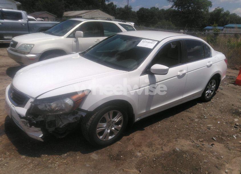 Photo 2 of 2009 Honda Accord 2.4 LX-P (VIN 1HGCP26499A017516)