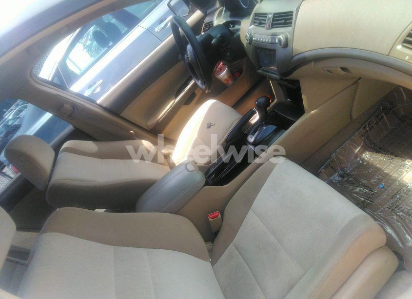 Photo 5 of 2009 Honda Accord 2.4 LX-P (VIN 1HGCP26499A017516)