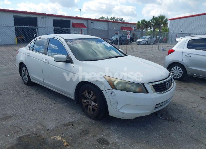 2009 Honda Accord 2.4 LX-P (VIN 1HGCP26499A043775) main photo