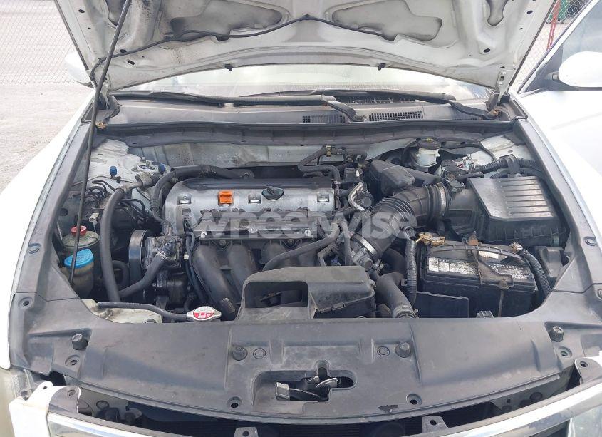 Photo 10 of 2009 Honda Accord 2.4 LX-P (VIN 1HGCP26499A043775)