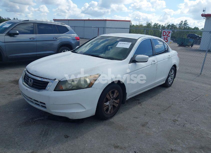 Photo 2 of 2009 Honda Accord 2.4 LX-P (VIN 1HGCP26499A043775)