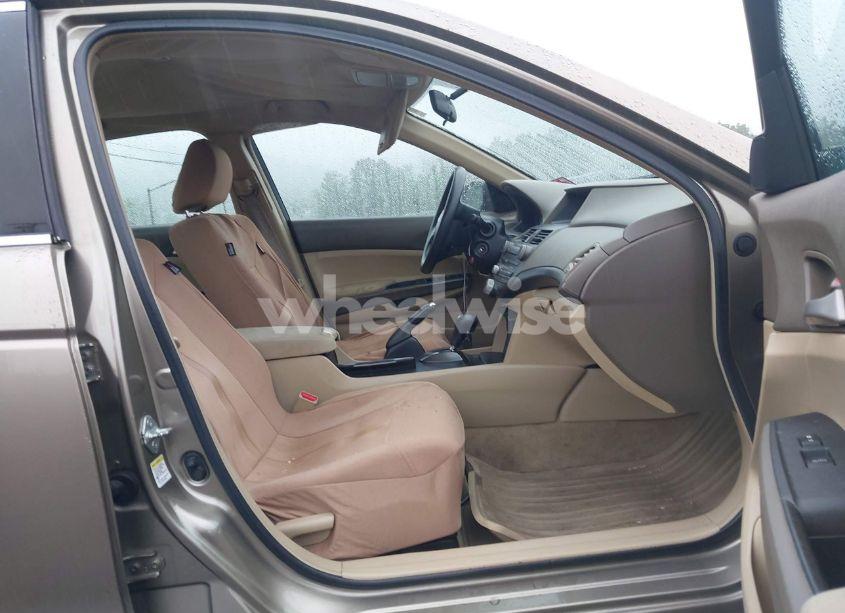 Photo 5 of 2009 Honda Accord 2.4 LX-P (VIN 1HGCP26499A050418)