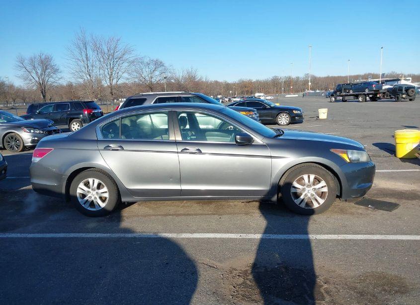 Photo 13 of 2009 Honda Accord 2.4 LX-P (VIN 1HGCP26499A050581)