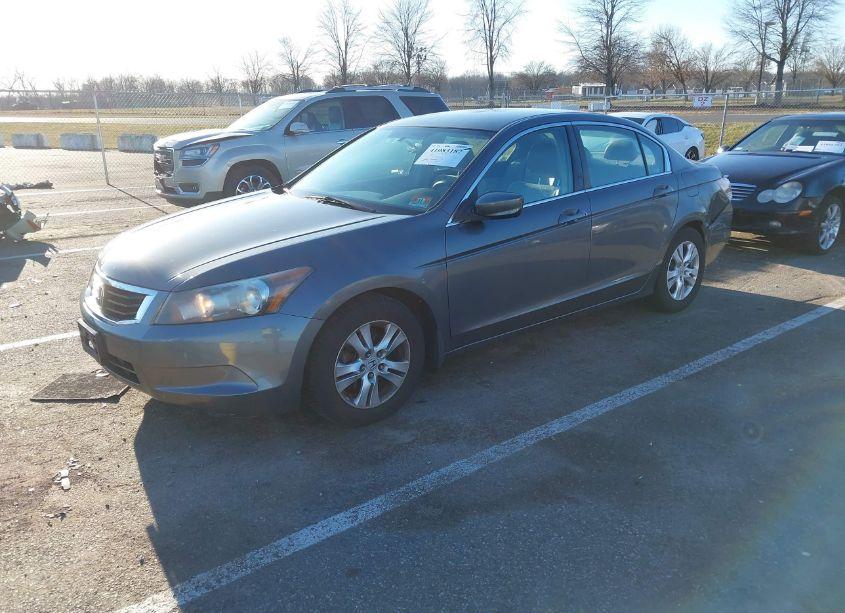Photo 2 of 2009 Honda Accord 2.4 LX-P (VIN 1HGCP26499A050581)
