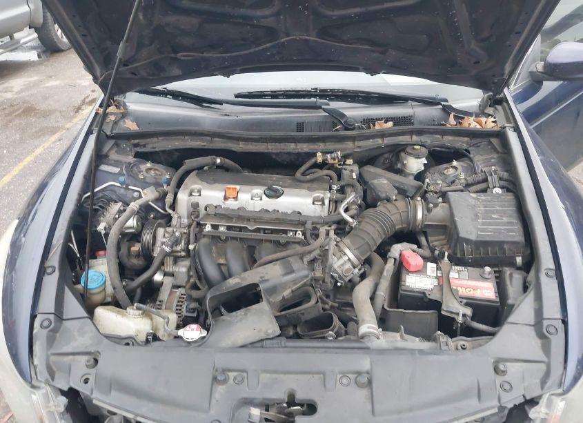 Photo 10 of 2009 Honda Accord 2.4 LX-P (VIN 1HGCP26499A105742)