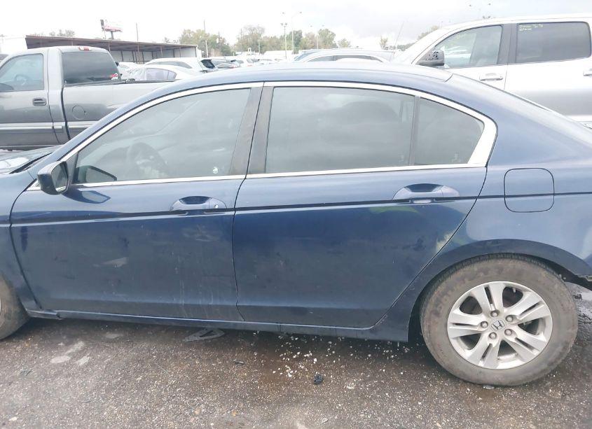 Photo 14 of 2009 Honda Accord 2.4 LX-P (VIN 1HGCP26499A105742)
