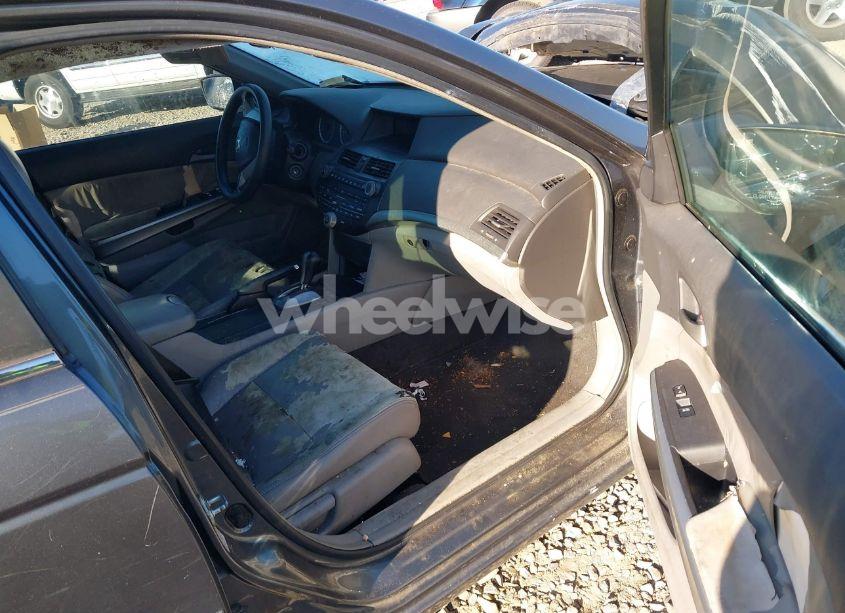 Photo 5 of 2008 Honda Accord 2.4 EX (VIN 1HGCP26708A031412)