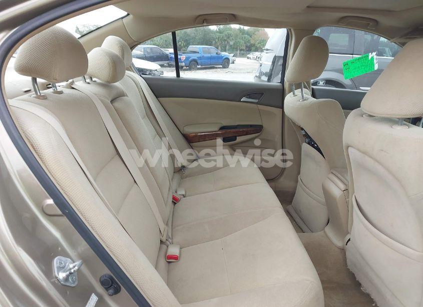 Photo 8 of 2009 Honda Accord SDN (VIN 1HGCP26709A083964)